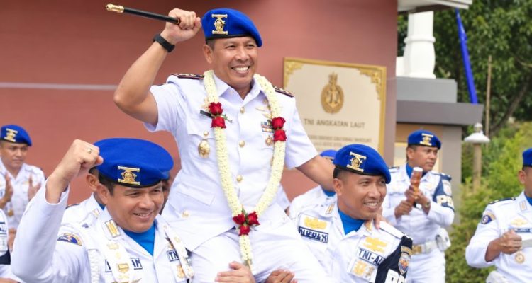 Foto 1 - Purnatugas bukan akhir pengabdian, Nazali Lempo siap pimpin Kejaksaan Agung. (Dok. Istimewa)