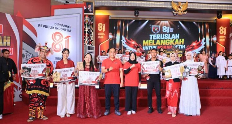 Foto 6 - Mayjen Krido Pramono rayakan HUT ke-81 RI lewat panggung musik Teruslah Melangkah untuk Merah Putih. (Dok. Istimewa)